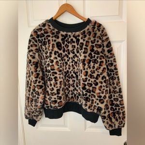 🍁 Fuzzy Cheetah Top